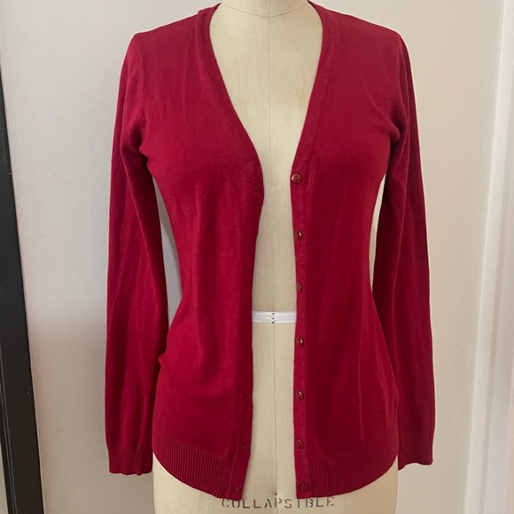 DE Collection Red V-Neck Button Sweater Cardigan - Picture 4 of 6